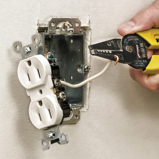 Klein Tools 11045 Wire Stripper/Cutter (10-18 AWG Solid) - Image 7