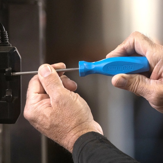 Channellock #2×4″ Phillips Screwdriver w/ Hang Tag - Image 3