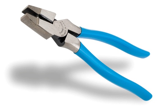 Channellock 8.38″ Linemen’s Pliers - Image 1
