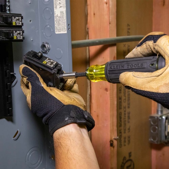 Klein Tools 14-in-1 Multi-Bit Adjustable Length Screwdriver - Image 2