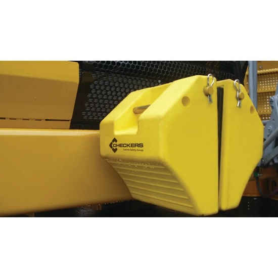 Checkers Heavy-Duty Wheel Chock 65-105 in. Tires 275 Ton Capacity - Image 3