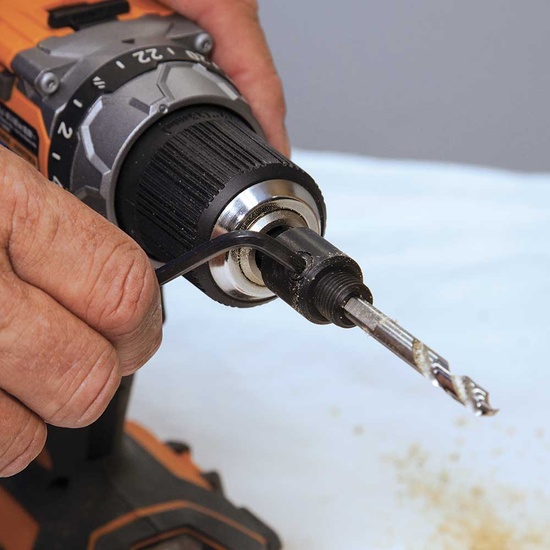 Klein Tools Hole Saw Arbor with Adapter, 3/8-Inch - Image 2